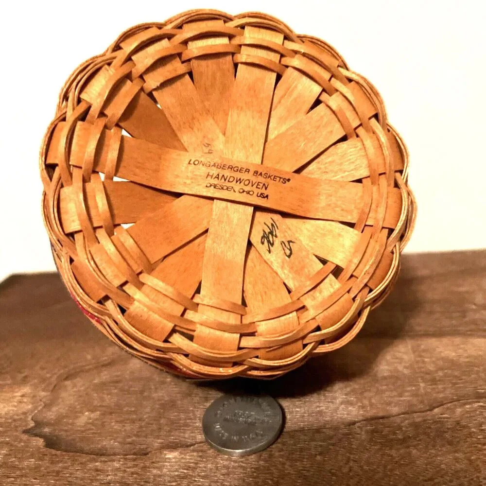 1997 Longaberger Inaugural Basket with Liner Protector Tie-On Patriotic Liner